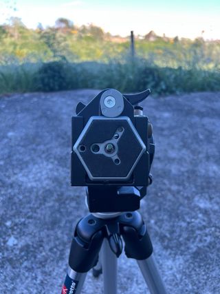 Tripé Manfrotto 055A + Cabeça 229 RC2 - Profission