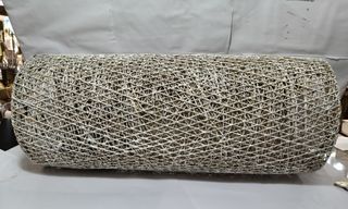 Lámpara de mesa tejida beige y marrón