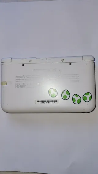 Nintendo 3DS XL Edición Yoshi Verde