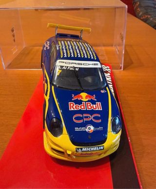 Coche de Scalextric Porsche 911 GT3 Red Bull