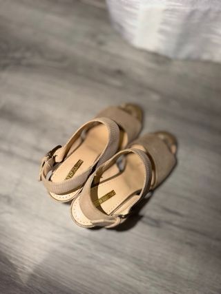 Sandalias cuña Elvio Zanon Talla 39 Beige/Oro