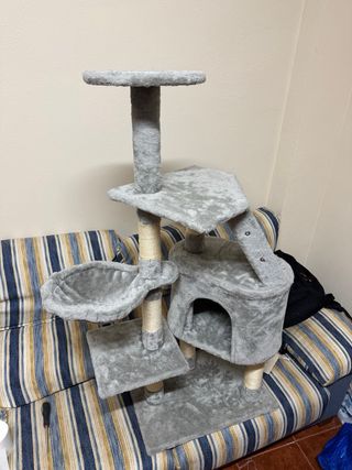 Rascador para gatos de varios niveles