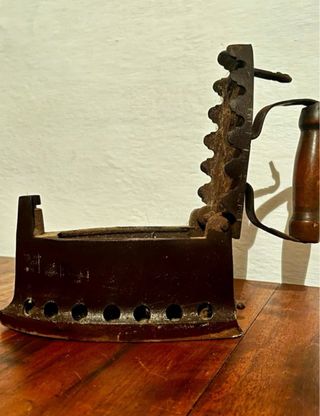 Ferro da stiro vintage inizio '900