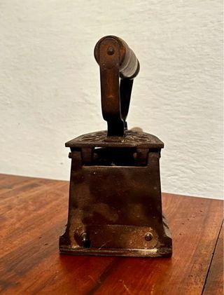 Ferro da stiro vintage inizio '900