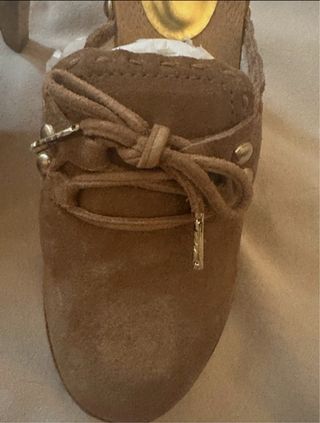Zuecos Michael Kors Marrones