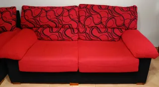 Sofá 3+2 plazas rojo y negro