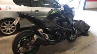 Kawasaki Z 800 E A2 Negra y Verde