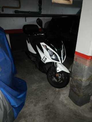 Vendo Kymco Super Dink 125i.
