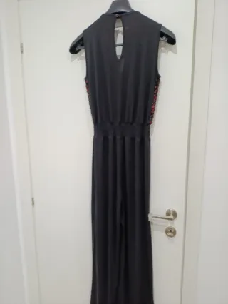Tutone elegante donna con paillettes