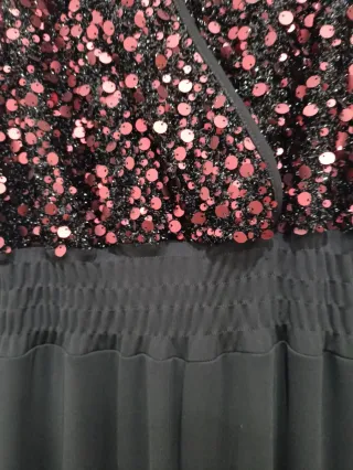 Tutone elegante donna con paillettes