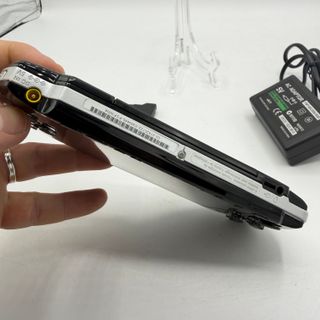 Sony PSP 3004 Nera Console + Batteria Caricabatter