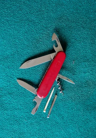 Set di due coltelli multiuso Victorinox