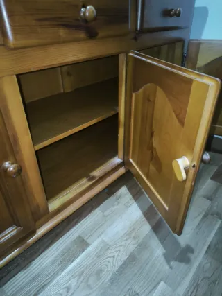 Aparador de madera maciza