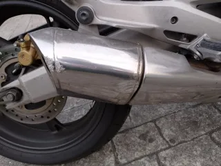 Honda CB 600 F Hornet Negra/Dorada