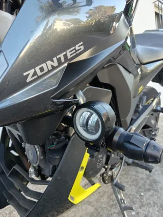 Zontes Z2 125 Negra y Amarilla