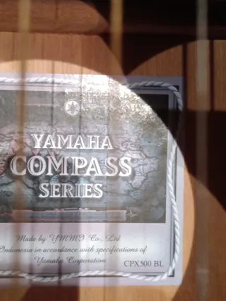 Guitarra Yamaha CPX 500