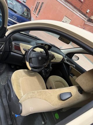 Lancia Ypsilon 2005