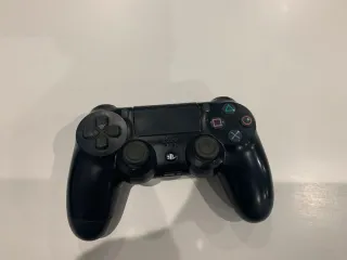 PS4 Slim Negra