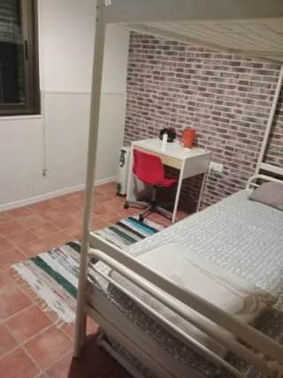 Alquilo habitación para la copa del rey