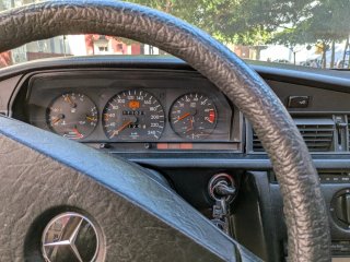 Mercedes-Benz 190 1987