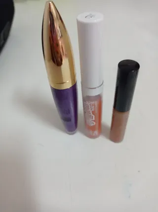 Lote Pintalabios y Base SPF 50 a precio.
