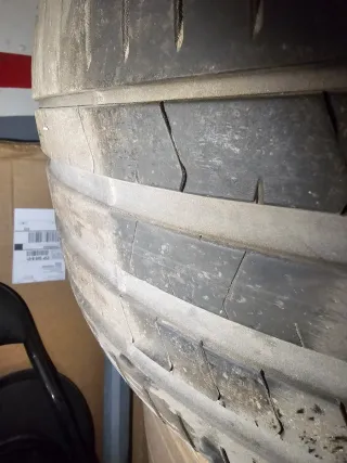 1 Rueda Pirelli Pzero 275/40 R20 Runflat