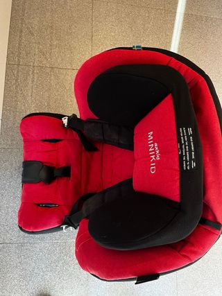 Silla coche AXKID MINIKID a contramarcha