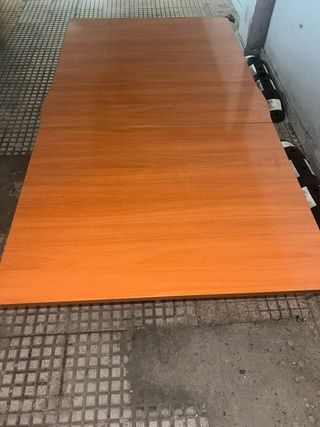 Mesa plegable de comedor marrón
