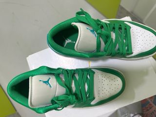 Zapatillas Jordan 1 Mujer Verde y Blanco