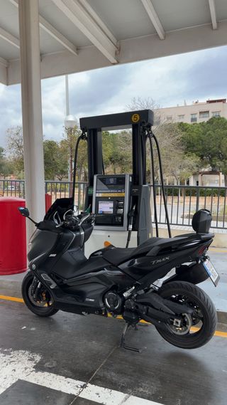 Yamaha TMAX 530 SX