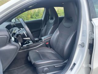 Mercedes-Benz Clase A 180 Paquete AMG 2022