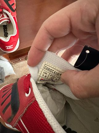 Zapatillas Futsal Rojas Talla 42 Edición Limitada