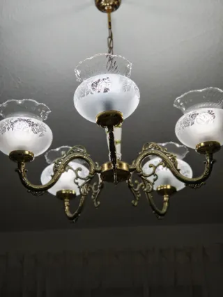 Lámpara de araña dorada 5 luces