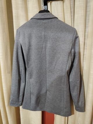 Americana Stradivarius Talla S Gris