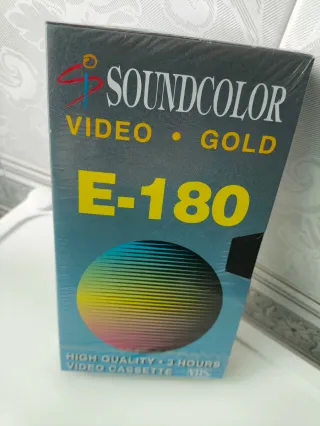 Videocassetta VHS E-180 + DVD-R TDK