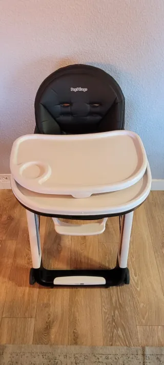 Trona Peg Perego color negro