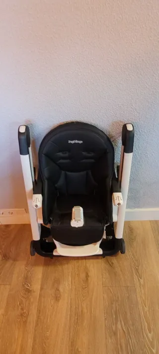 Trona Peg Perego color negro