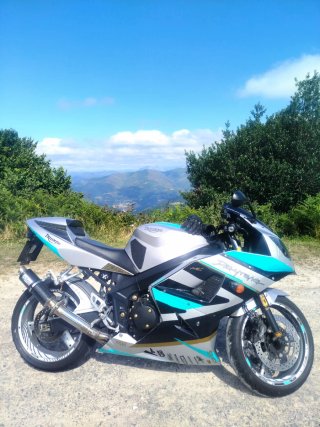 Triumph Daytona 600 R Moto Deportiva