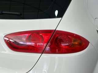 SEAT Leon 2010 ¡Perfectisimo estado + llanta 18”!