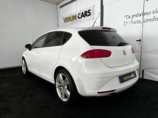 SEAT Leon 2010 ¡Perfectisimo estado + llanta 18”!