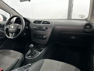 SEAT Leon 2010 ¡Perfectisimo estado + llanta 18”!