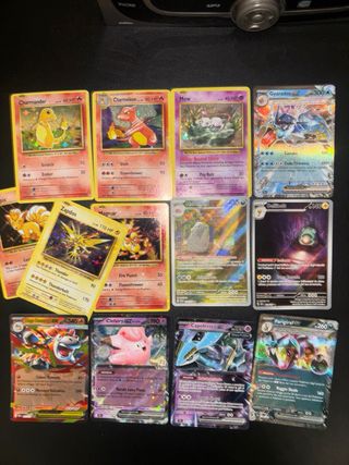 Carte Pokémon: Charmander, Mew, Gyarados EX, Zapdo
