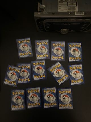 Carte Pokémon: Charmander, Mew, Gyarados EX, Zapdo