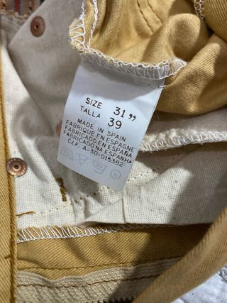 Falda midi beige con estampado étnico