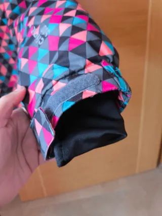 Abrigo Boriken 6 años semi nuevo