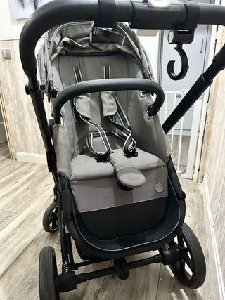 Carro de bebé Cybex gris