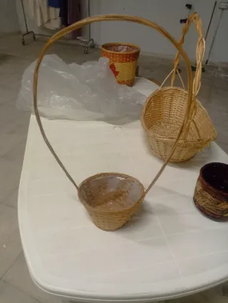Cestas y recipientes de mimbre