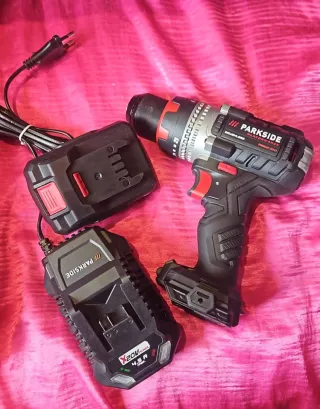 Taladro Parkside 20V con Batería y Cargador
