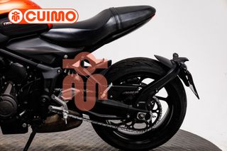 TRIUMPH TRIDENT 660