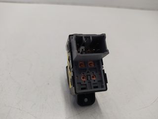 MANDO ELEVALUNAS TRASERO DERECHO HYUNDAI I20 1.4 CAT 1.4 CAT